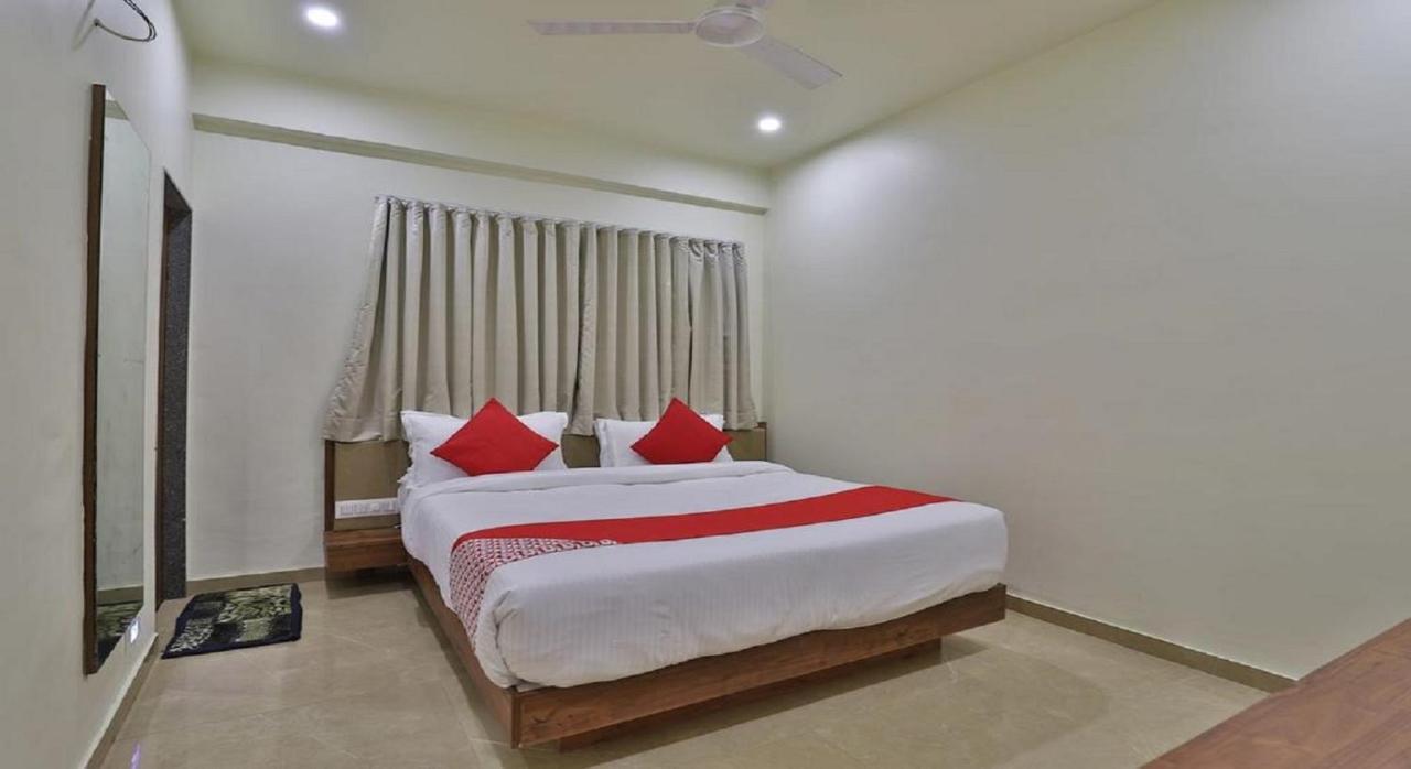 Hotel Kuber Dwarka  Luaran gambar