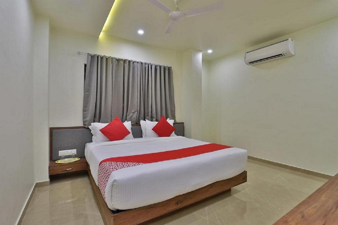Hotel Kuber Dwarka  Luaran gambar