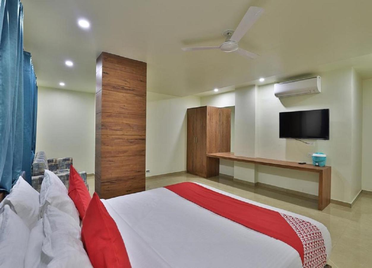 Hotel Kuber Dwarka  Luaran gambar