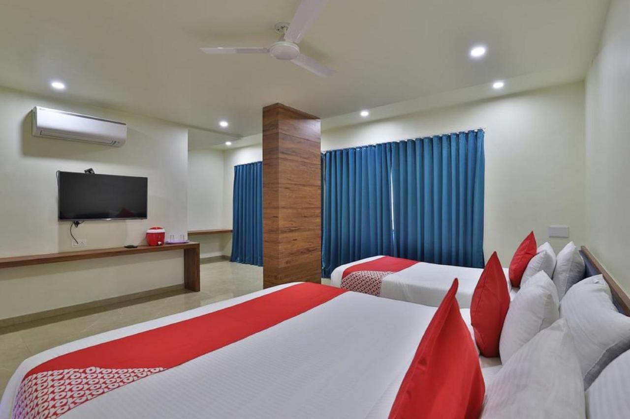 Hotel Kuber Dwarka  Luaran gambar