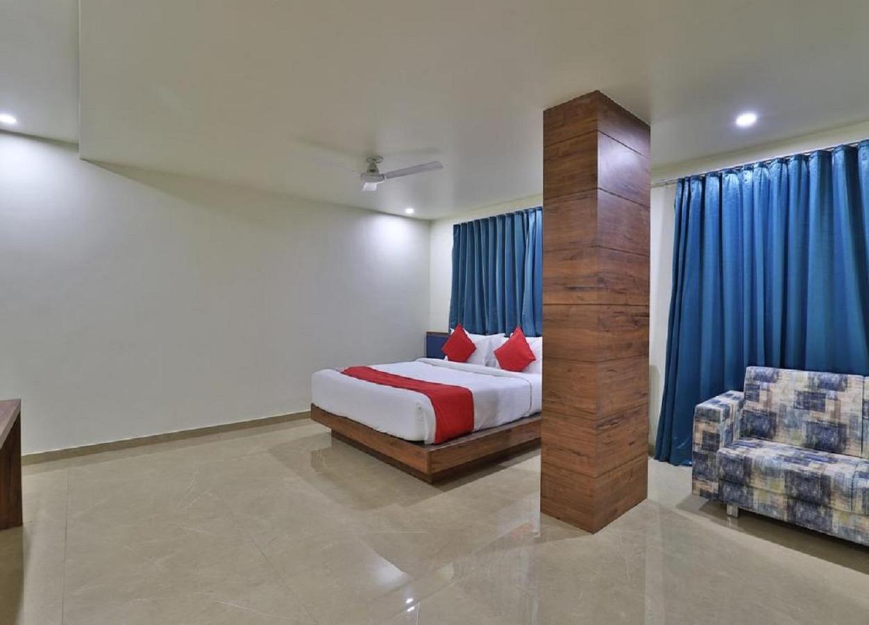 Hotel Kuber Dwarka  Luaran gambar