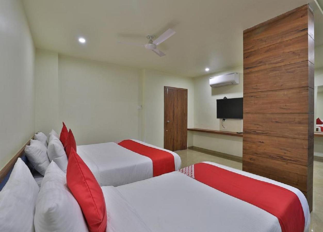 Hotel Kuber Dwarka  Luaran gambar